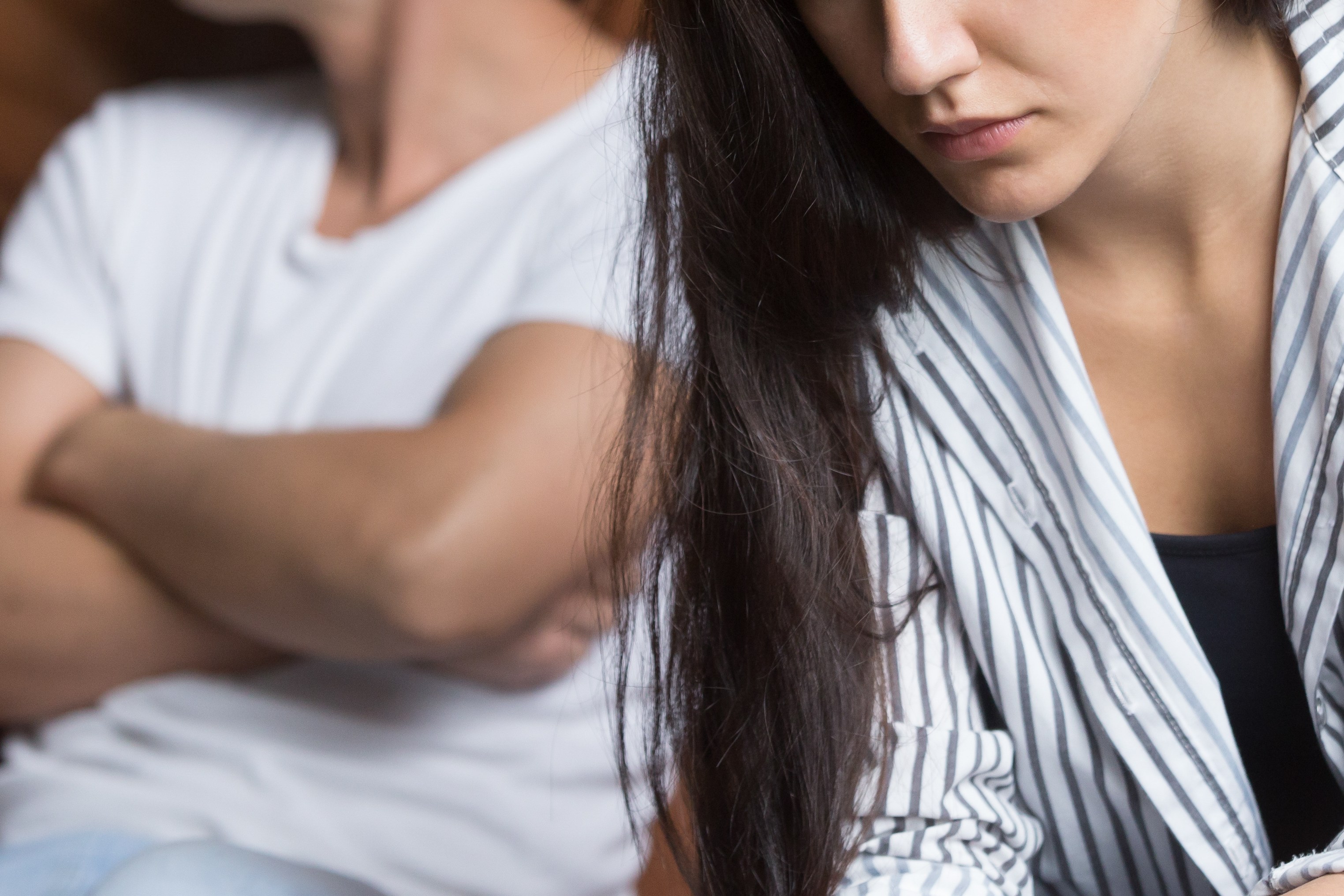 Abusive Relationship warning signs indication red flags abuse domestic violence
