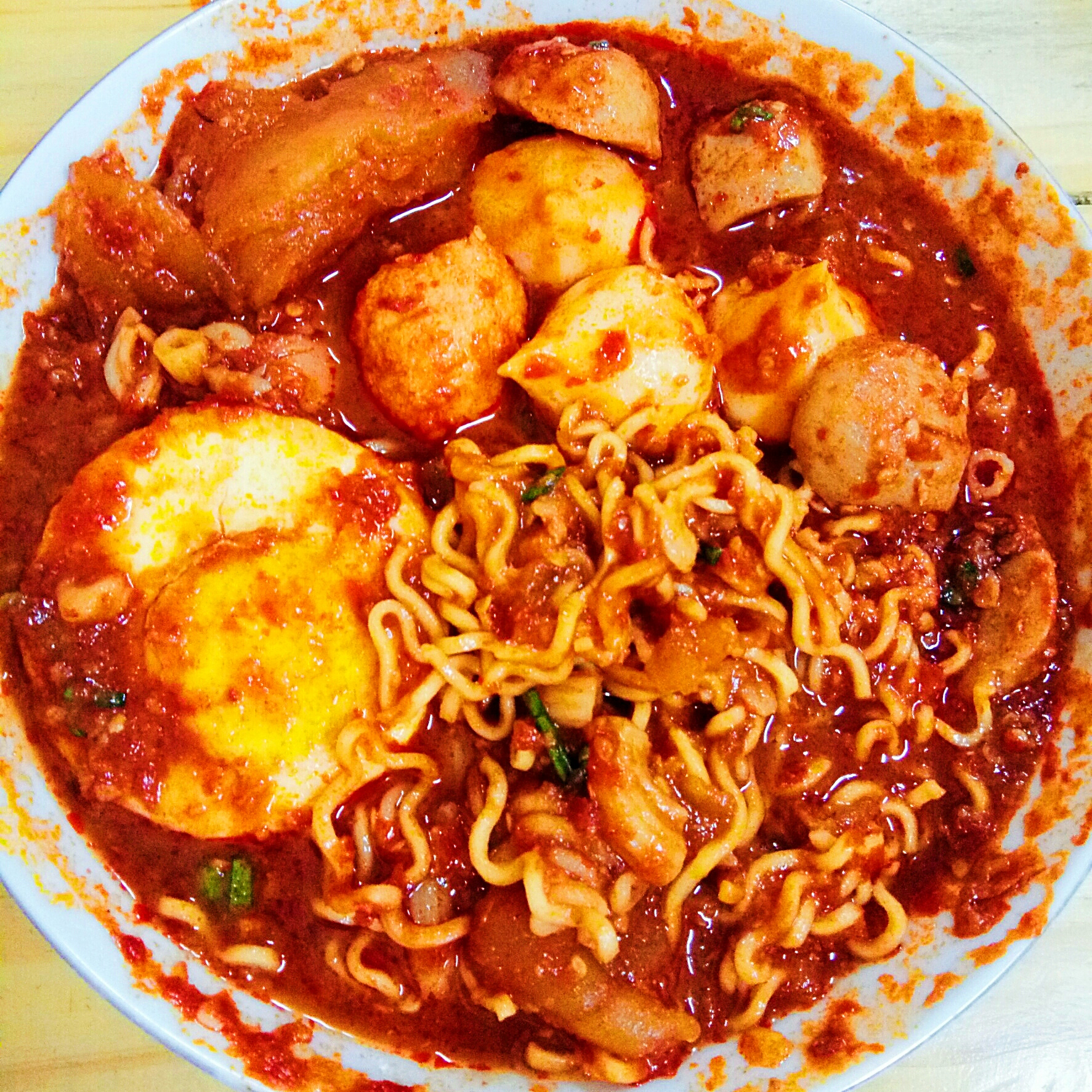 Calling All Spicy Food Lovers, Do You Dare to Try These Southeast Asian Dishes seblak west java indonesia